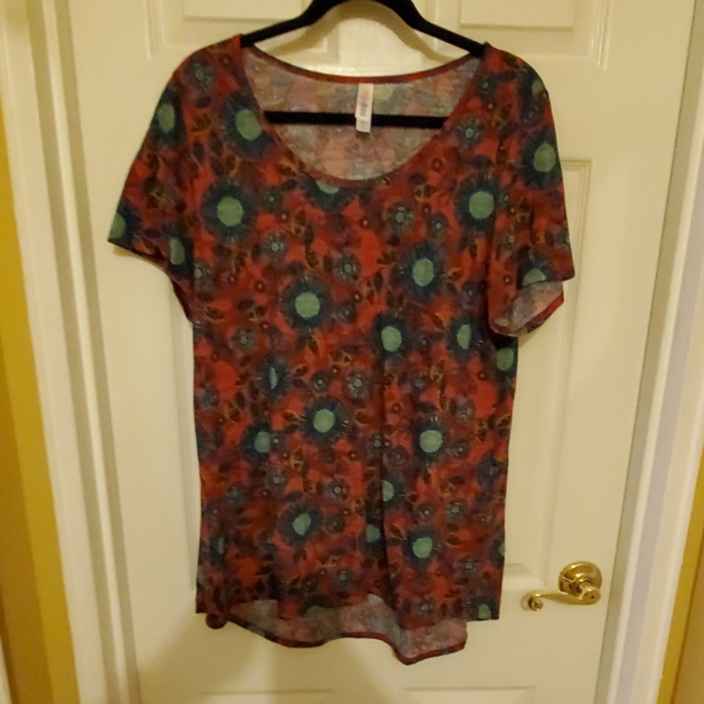 Lularoe top - Picture 4 of 5